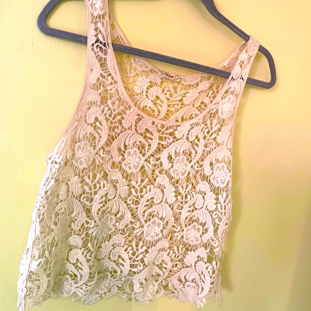 Issue Women’s Cropped Crochet Tank